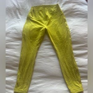 Lululemon bright green Align leggings